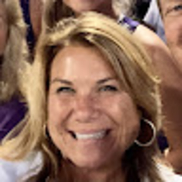 Meet your Posher, Michelle - Picture 1 of 1